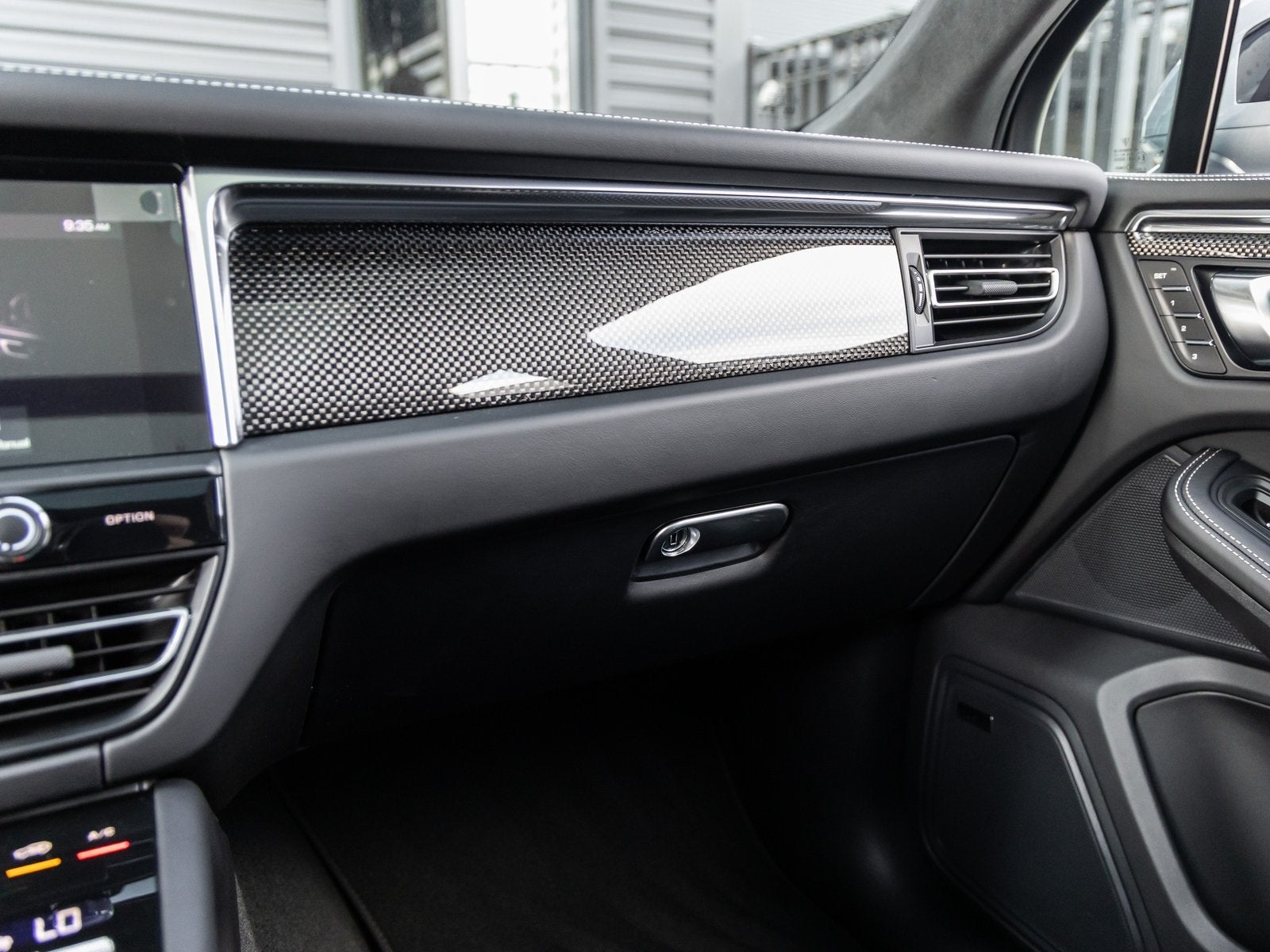 2026 Porsche Macan Macan GTS