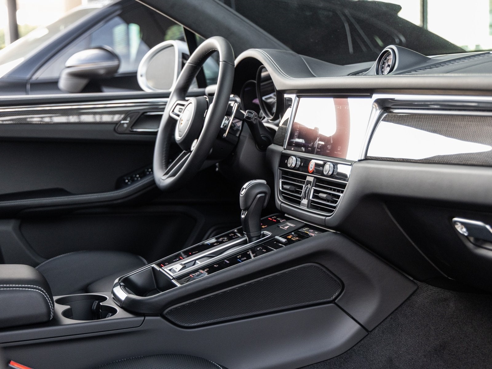 2026 Porsche Macan Macan GTS