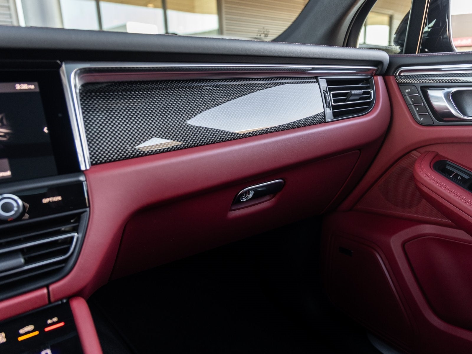 2026 Porsche Macan Macan S