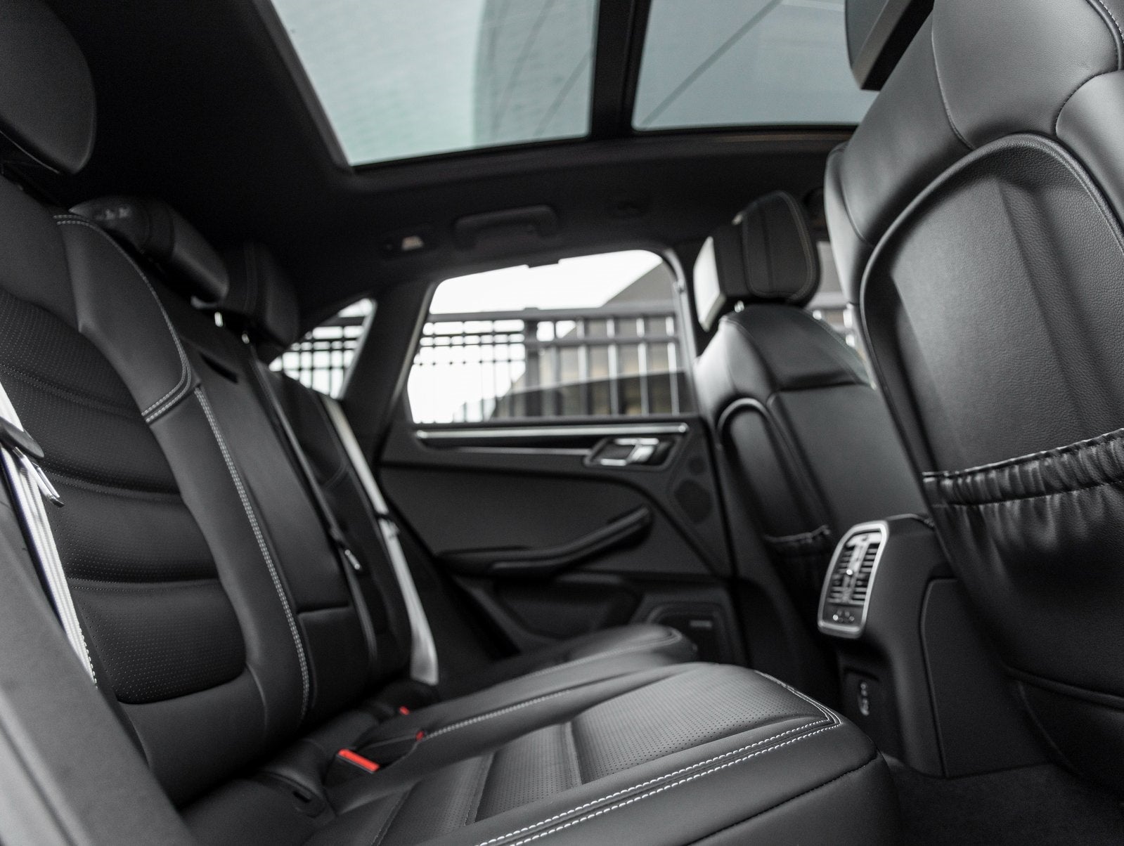 2026 Porsche Macan Macan S