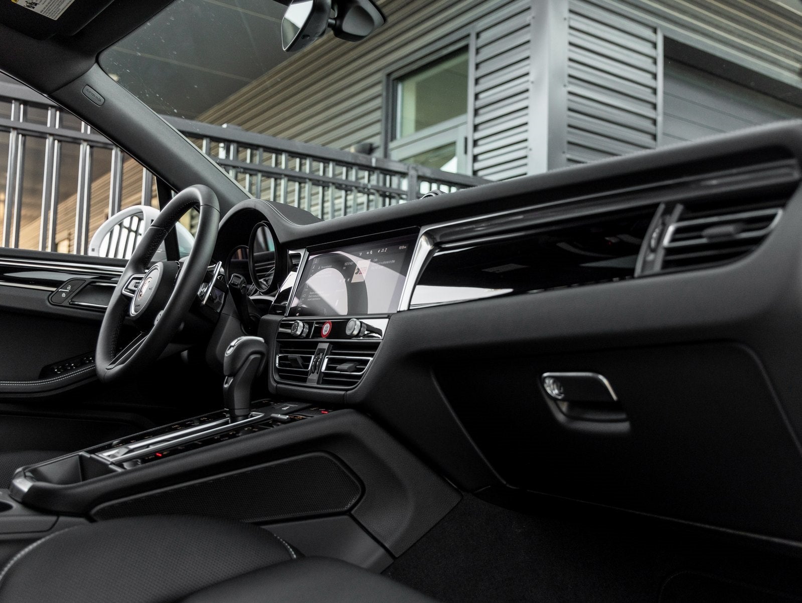 2026 Porsche Macan Macan S