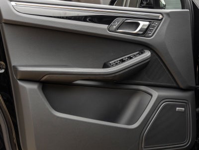 2026 Porsche Macan Macan S