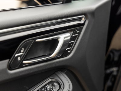 2026 Porsche Macan Macan S