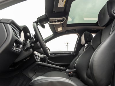 2026 Porsche Macan Macan S