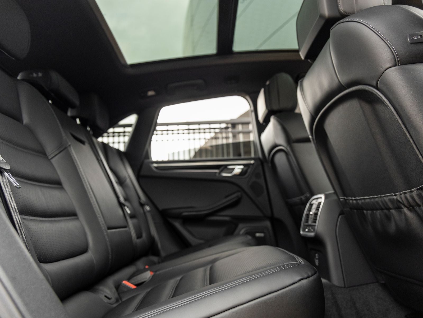 2026 Porsche Macan Macan S