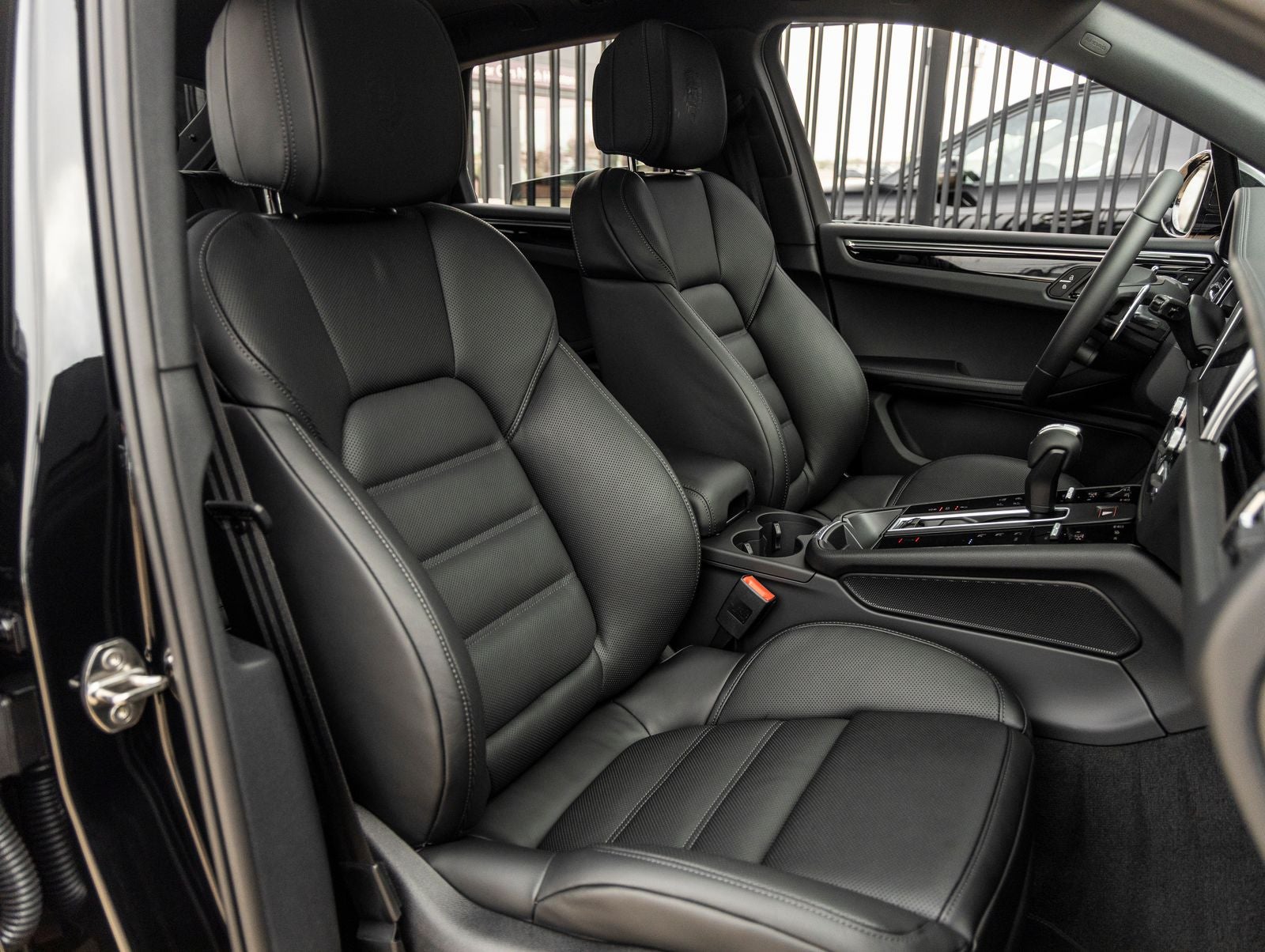 2026 Porsche Macan Macan S