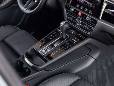 2026 Porsche Macan Macan S