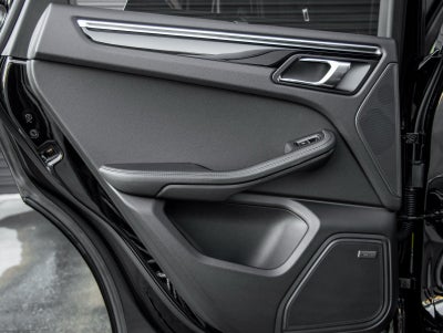 2026 Porsche Macan Macan S