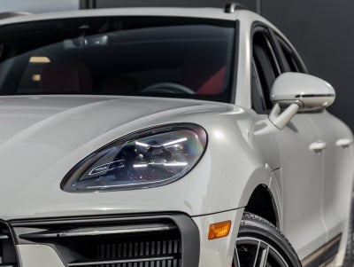 2026 Porsche Macan Macan S
