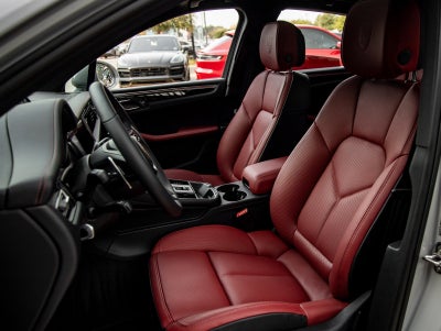 2026 Porsche Macan Macan S