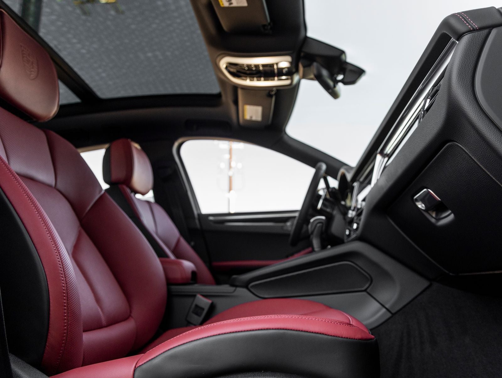 2026 Porsche Macan Macan S