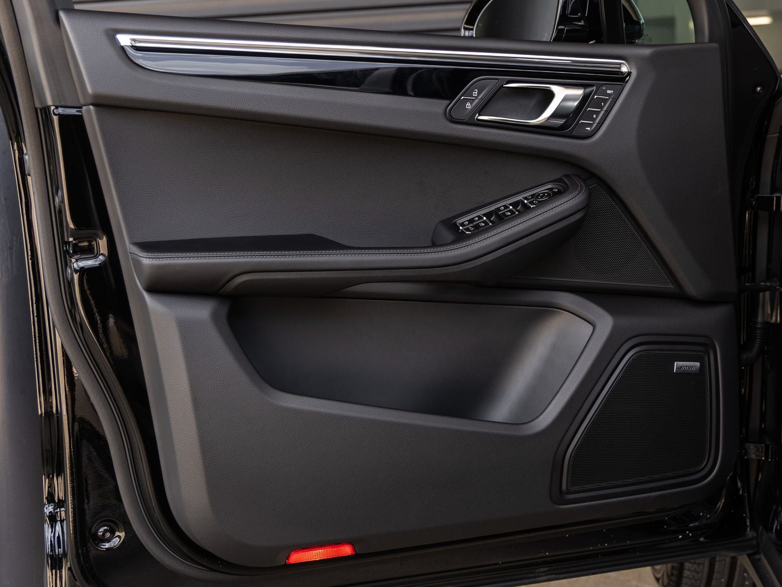 2026 Porsche Macan Macan S