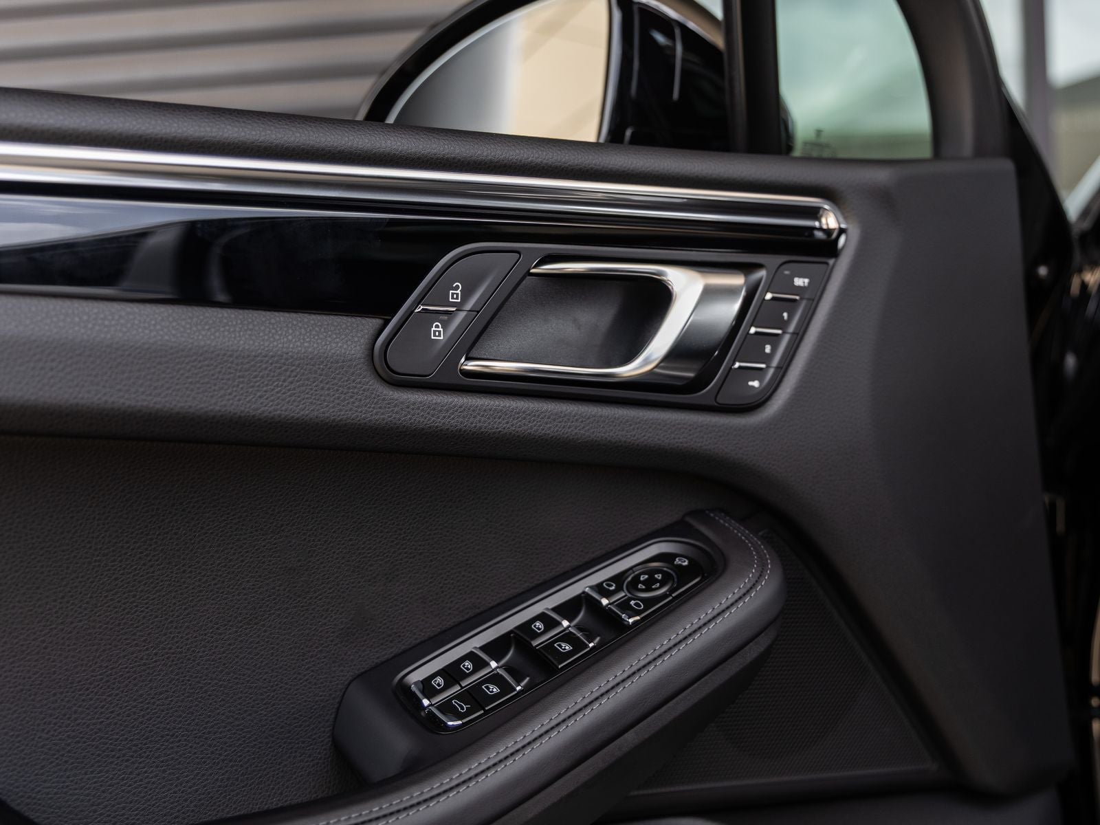 2026 Porsche Macan Macan S