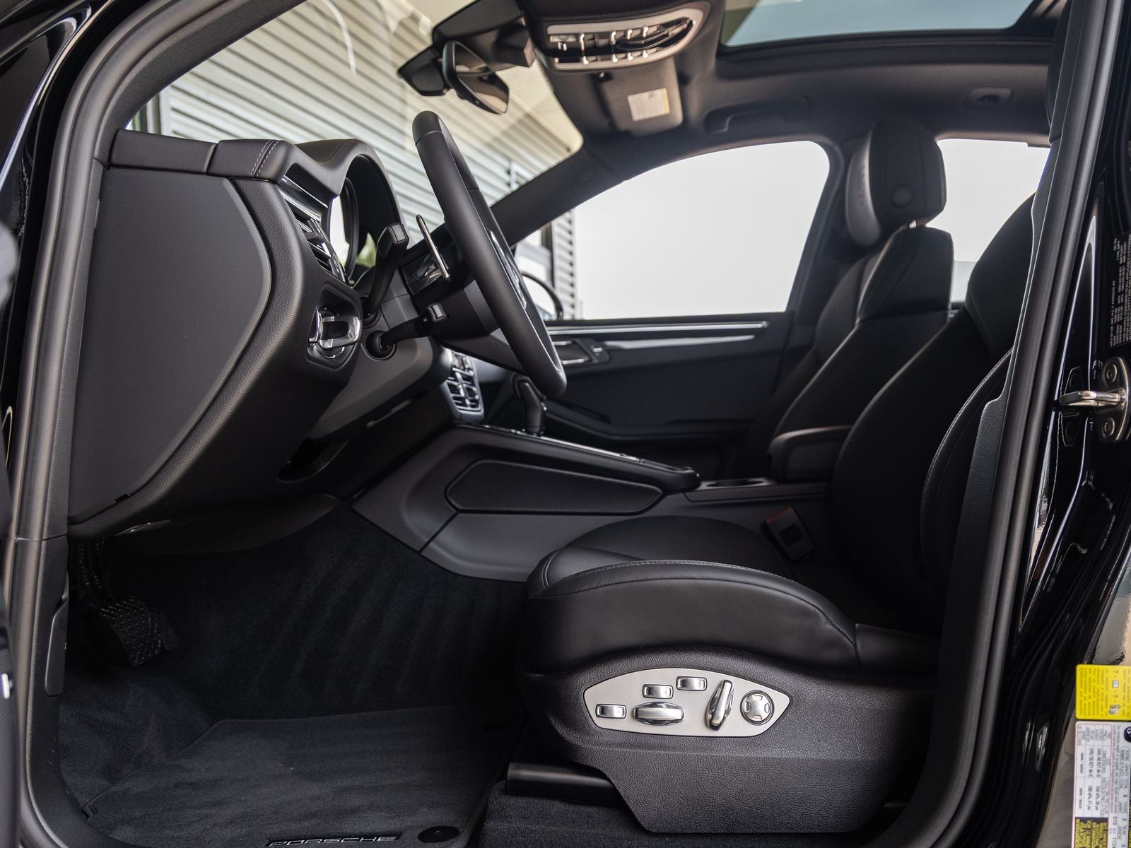 2026 Porsche Macan Macan S