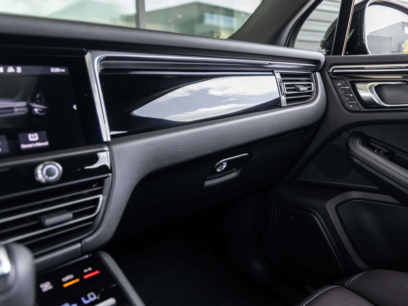 2026 Porsche Macan Macan S
