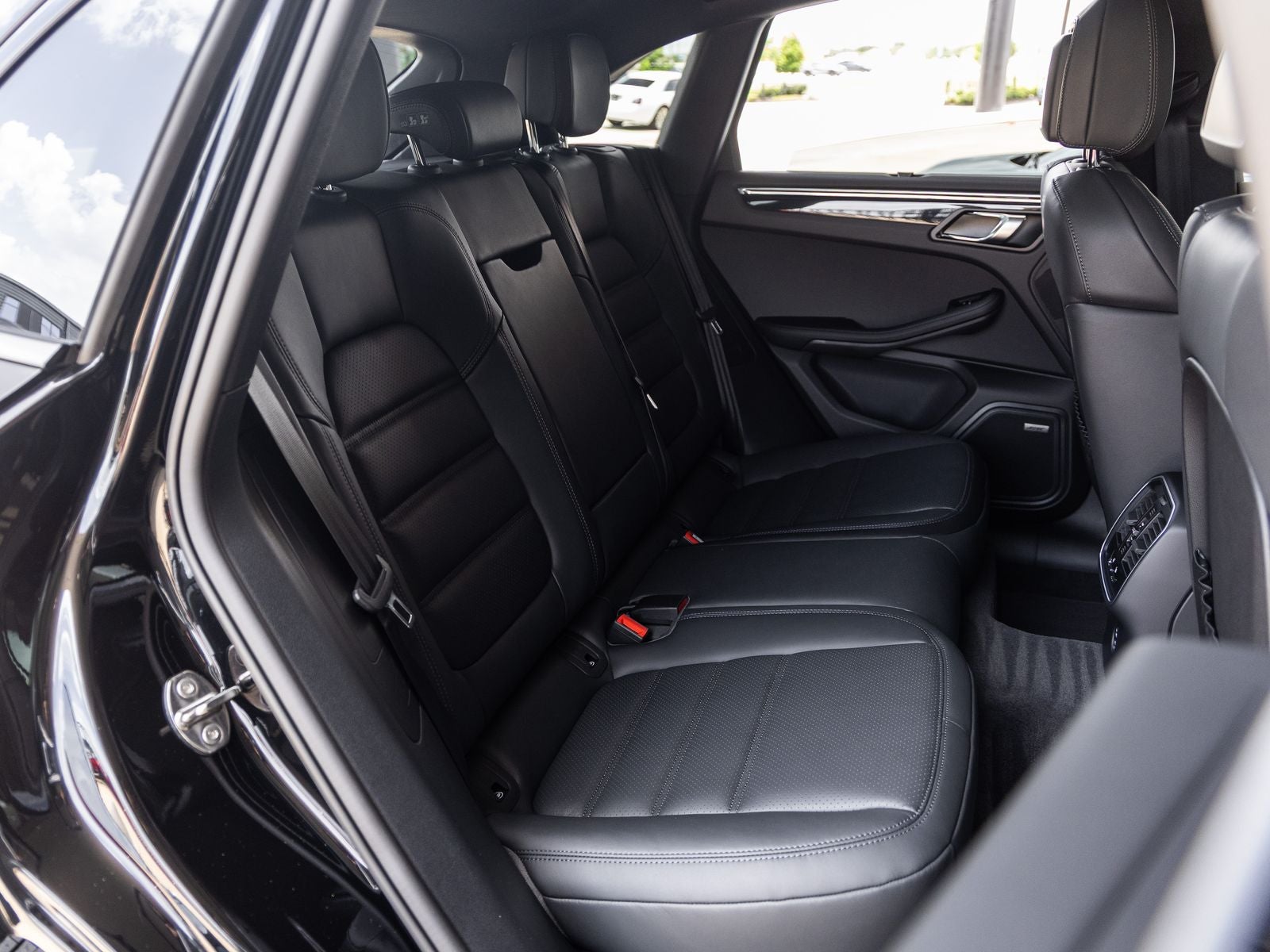 2026 Porsche Macan Macan S