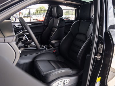 2026 Porsche Macan Macan S