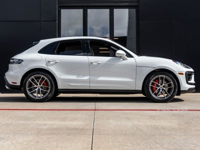 2026 Porsche Macan Macan S