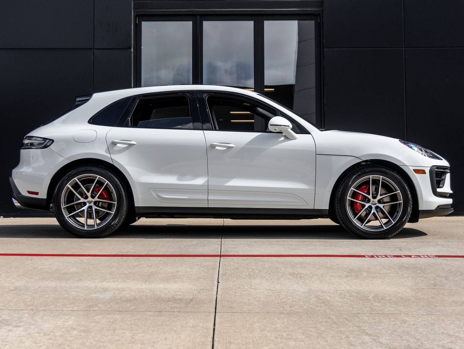 2026 Porsche Macan Macan S