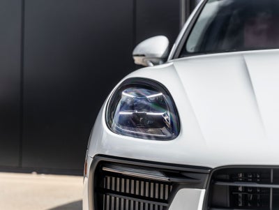2026 Porsche Macan Macan S
