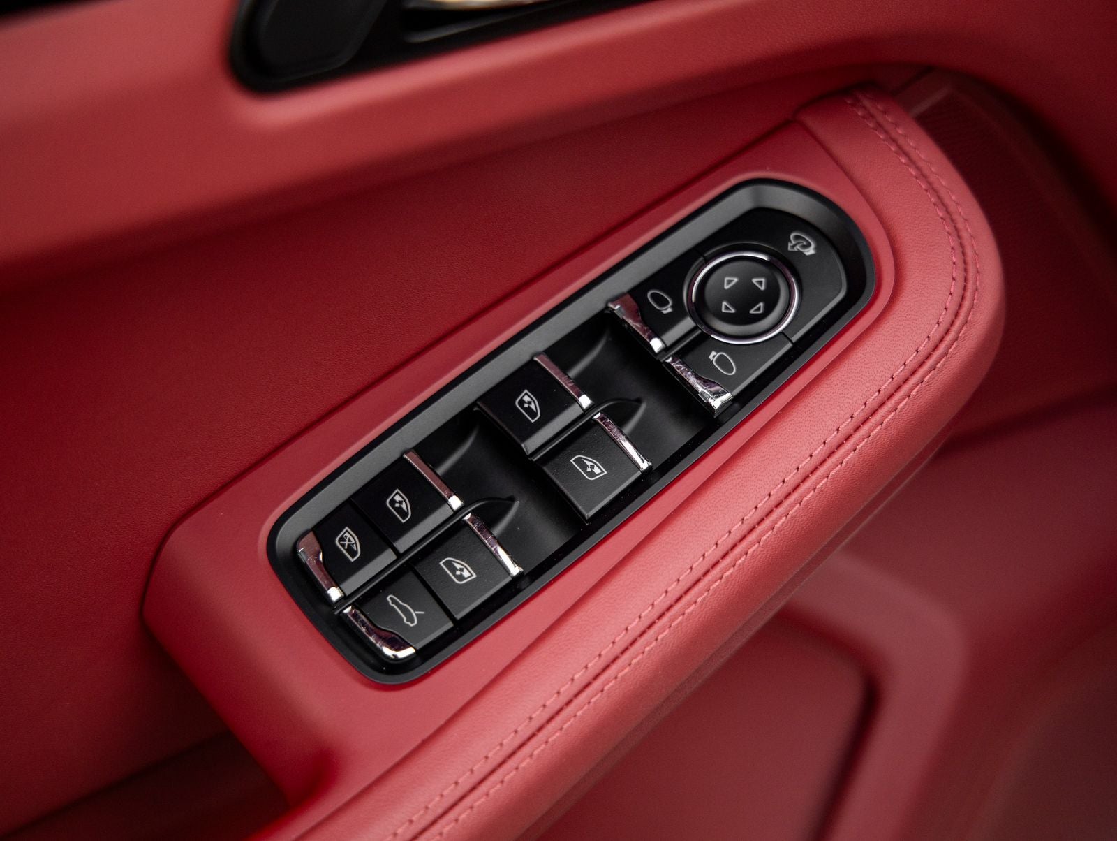 2026 Porsche Macan Macan S