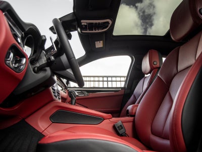 2026 Porsche Macan Macan S
