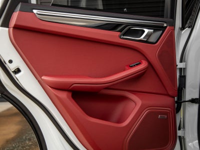 2026 Porsche Macan Macan S