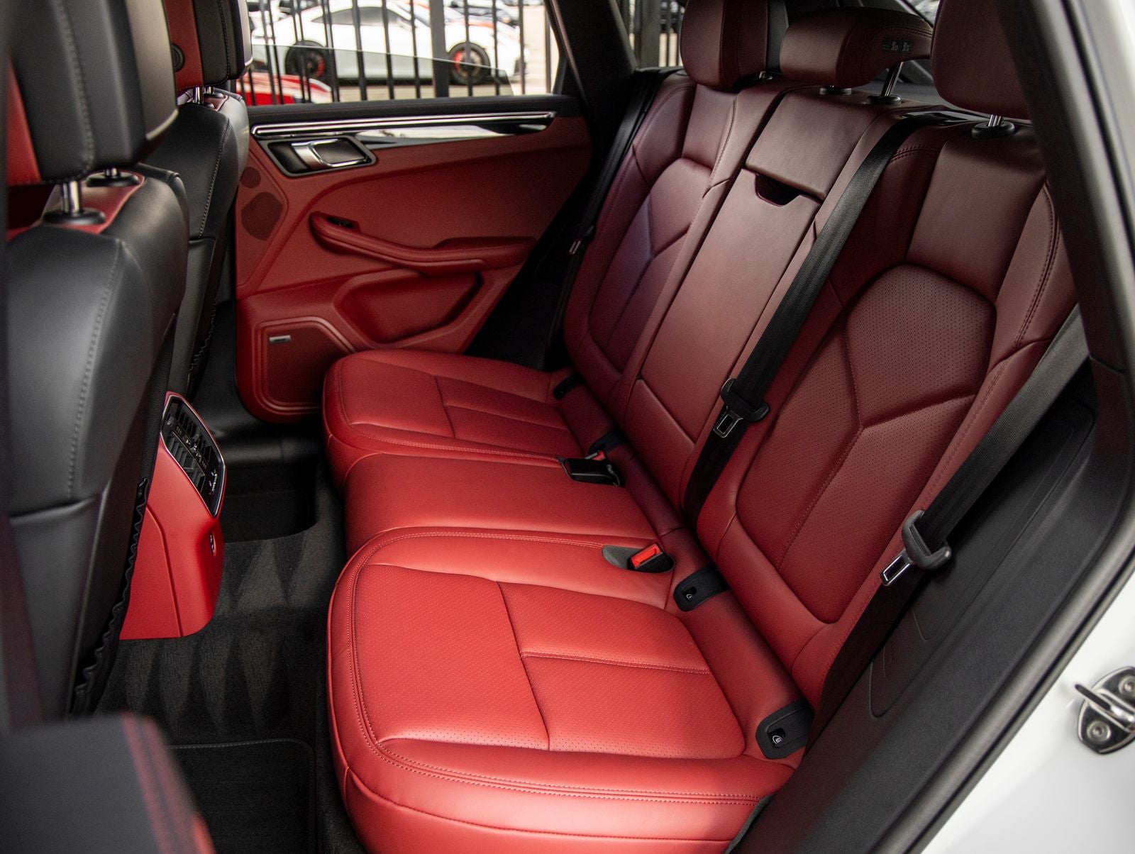 2026 Porsche Macan Macan S
