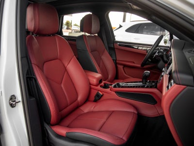 2026 Porsche Macan Macan S