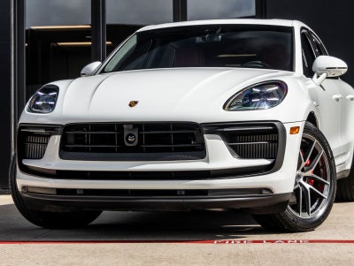 2026 Porsche Macan Macan S