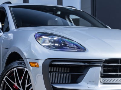 2026 Porsche Macan Macan S