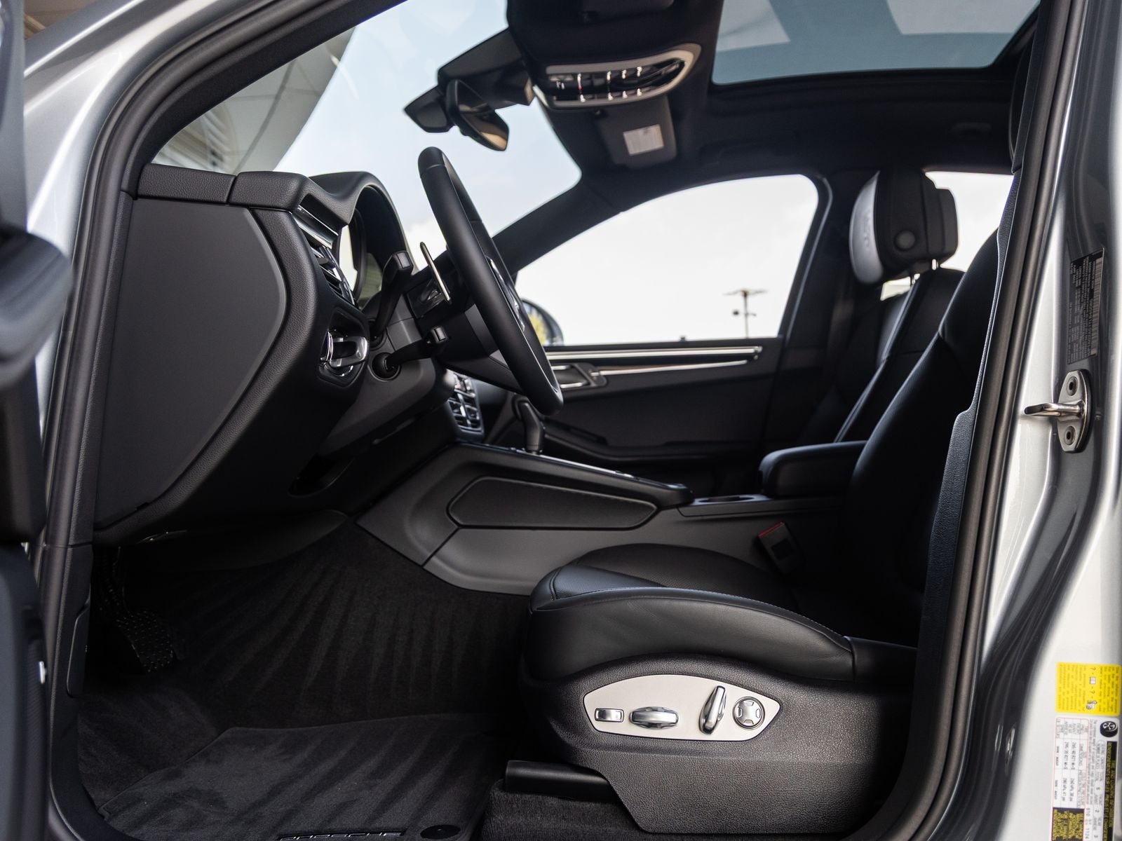 2026 Porsche Macan Macan S