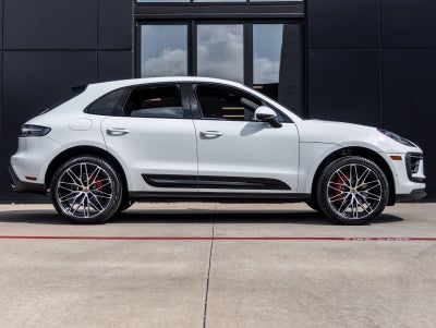 2026 Porsche Macan Macan S
