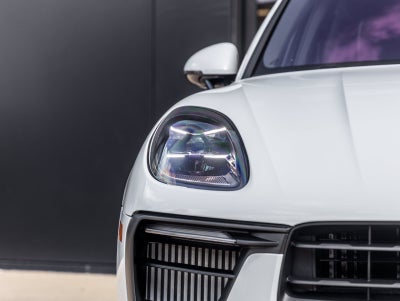 2026 Porsche Macan Macan S