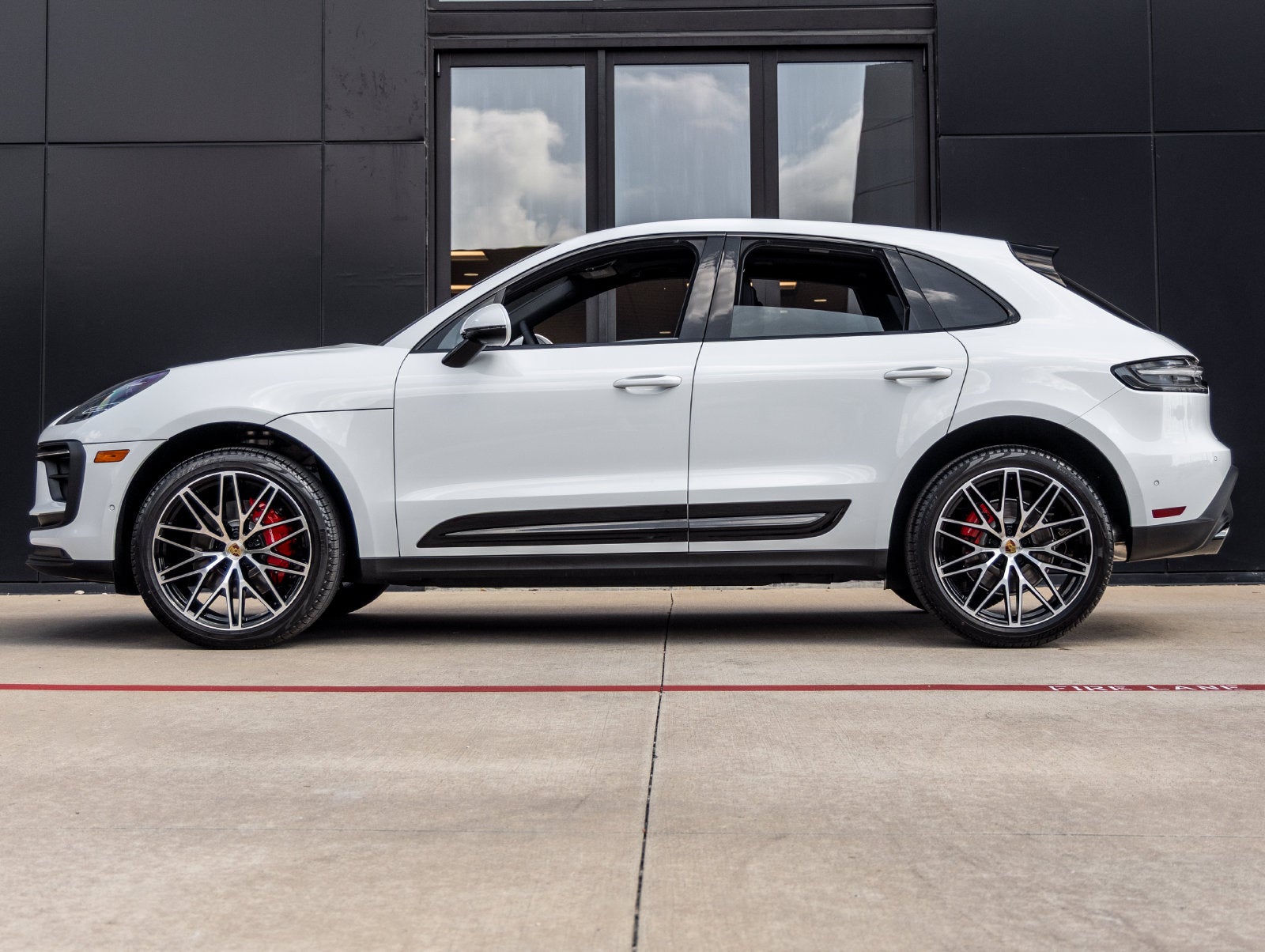 2026 Porsche Macan Macan S