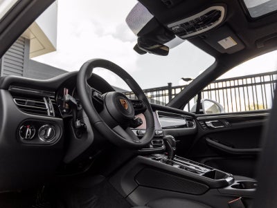 2026 Porsche Macan Macan S