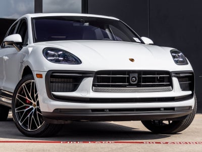 2026 Porsche Macan Macan S