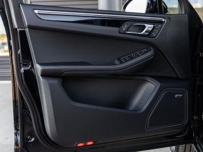 2026 Porsche Macan Macan S