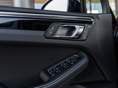 2026 Porsche Macan Macan S