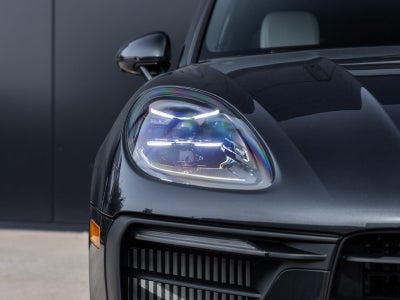 2026 Porsche Macan Macan S