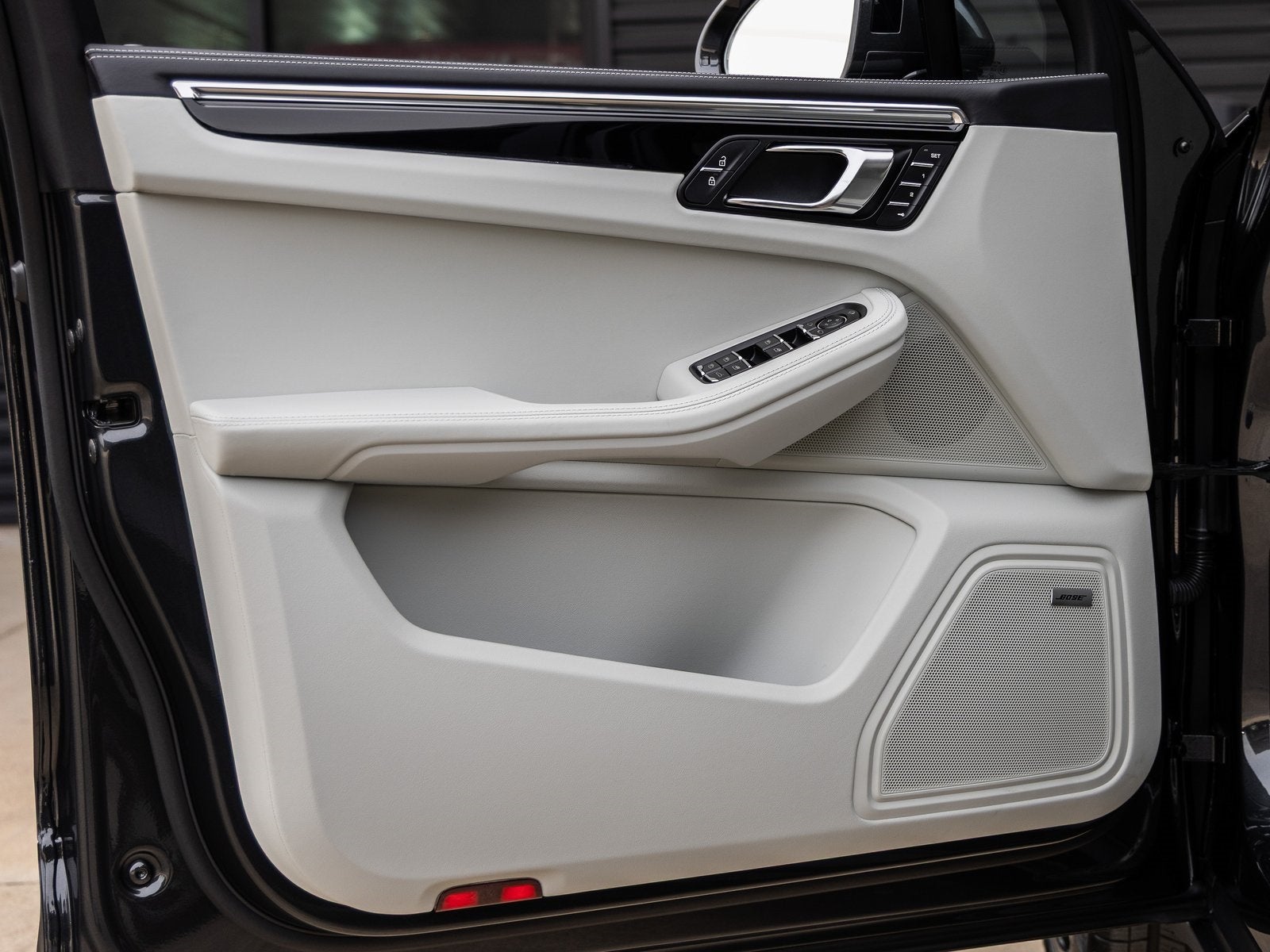 2026 Porsche Macan Macan S