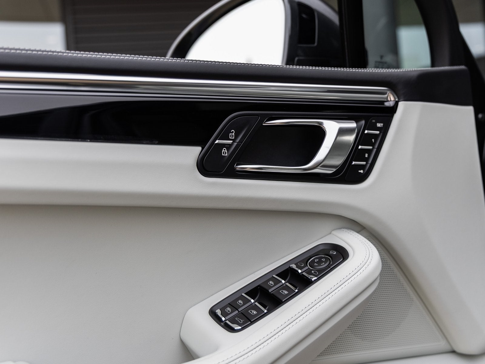 2026 Porsche Macan Macan S