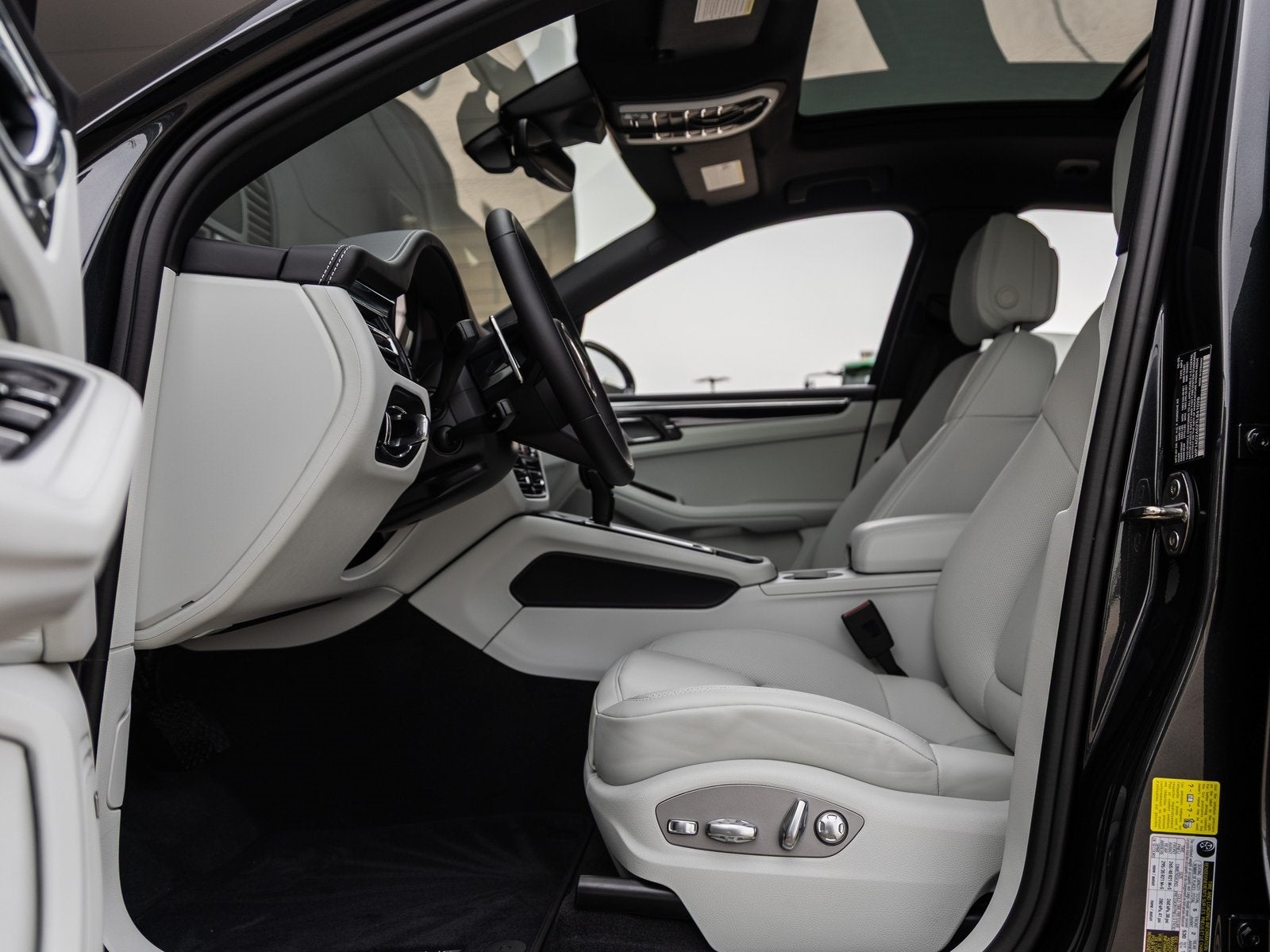 2026 Porsche Macan Macan S