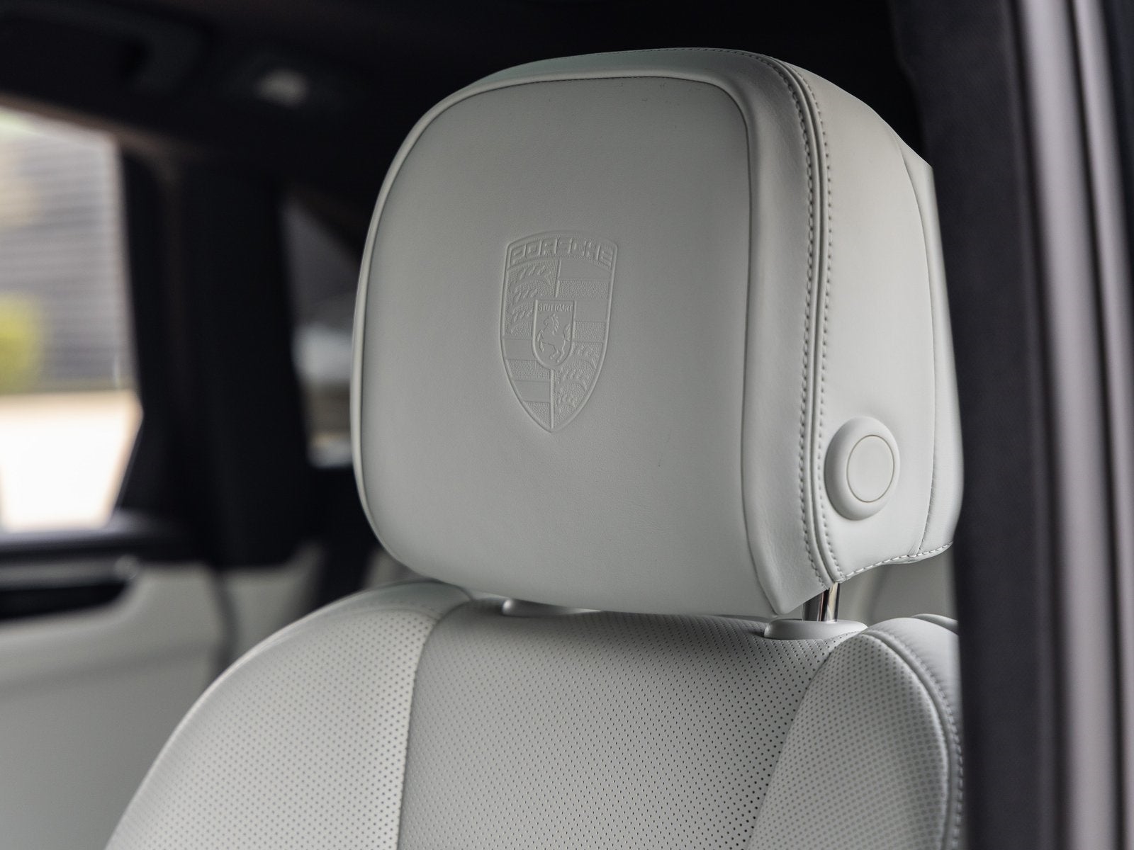 2026 Porsche Macan Macan S