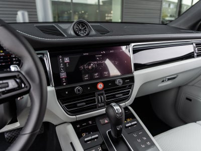 2026 Porsche Macan Macan S