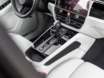 2026 Porsche Macan Macan S