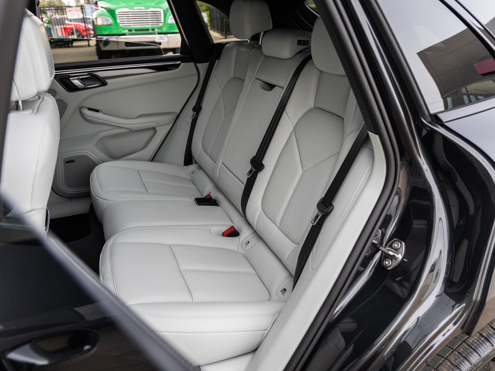 2026 Porsche Macan Macan S