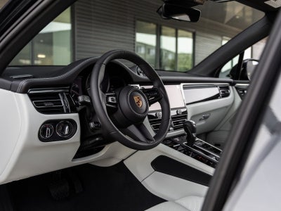 2026 Porsche Macan Macan S