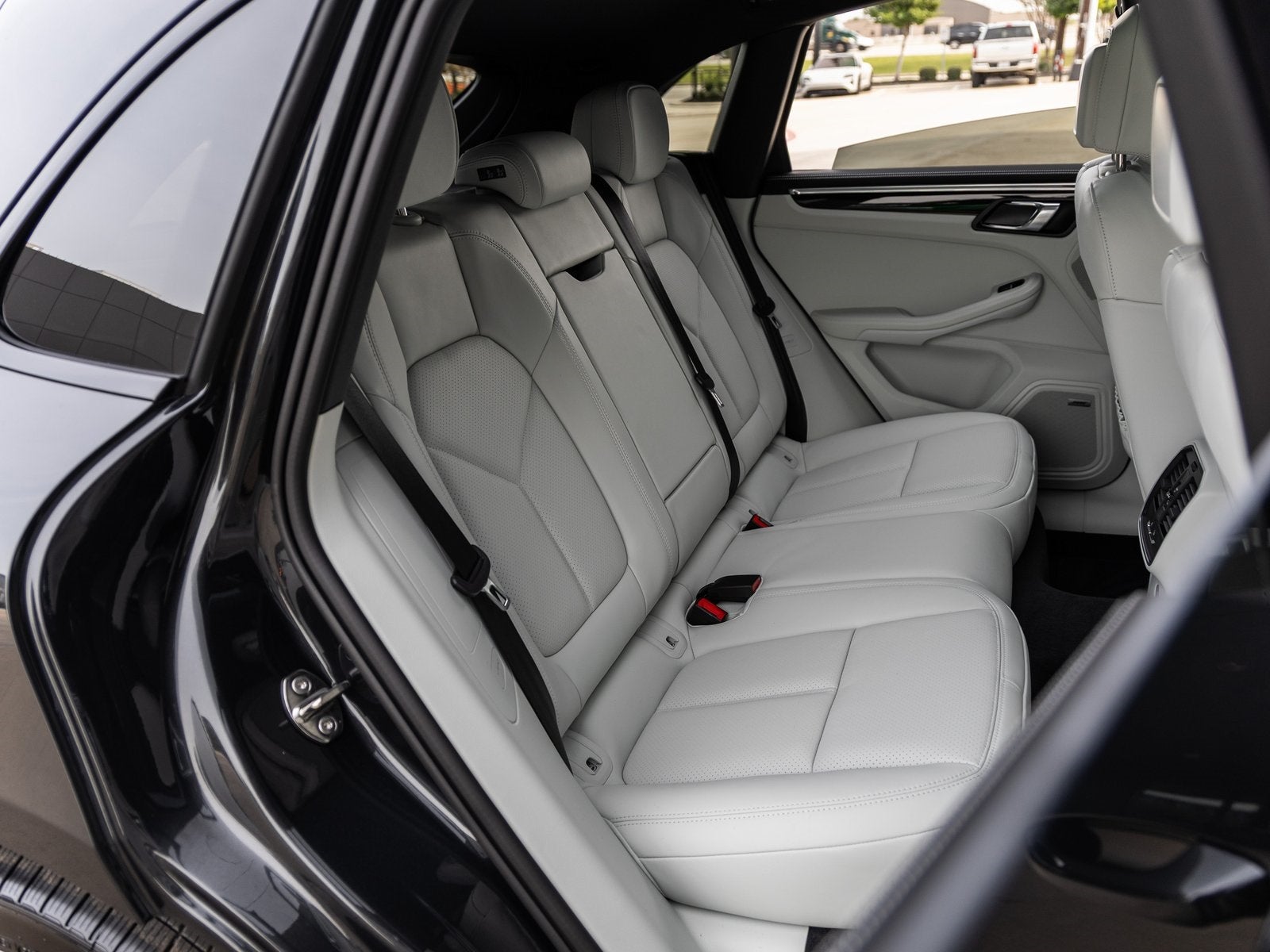 2026 Porsche Macan Macan S