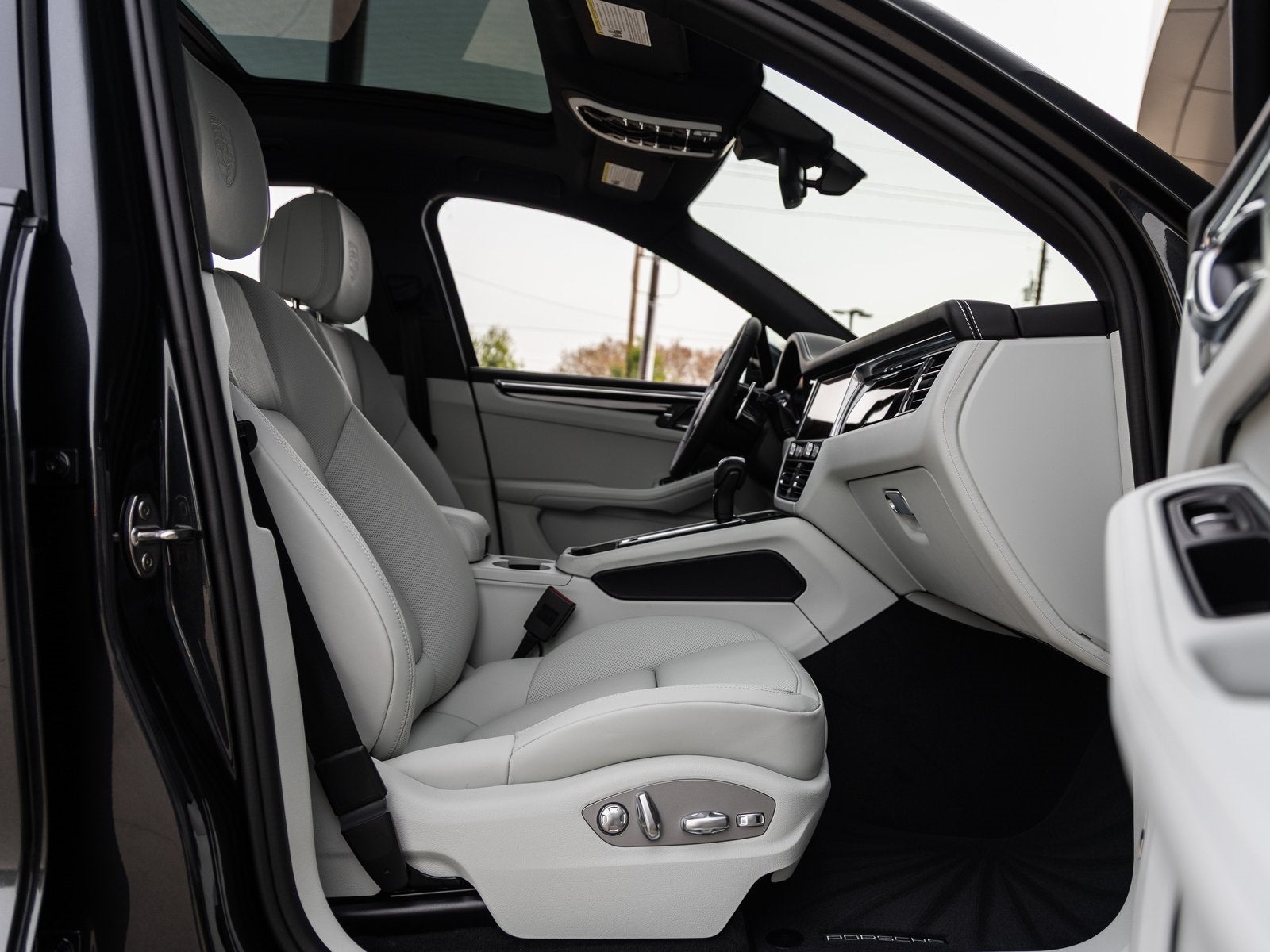 2026 Porsche Macan Macan S